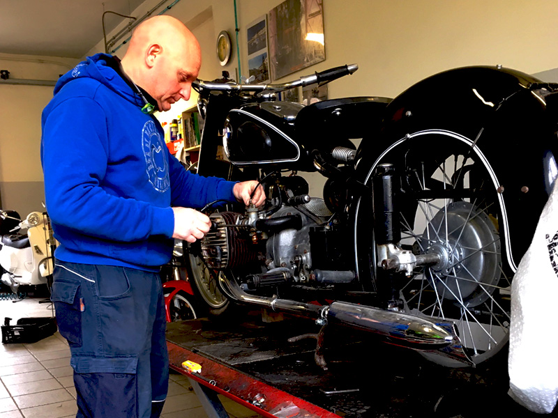 Officina Ramuzzi, bikes and scooter rental in Chianti